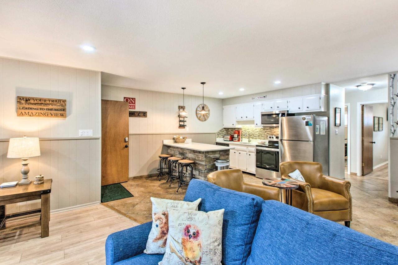 Main St Red River Ski Condo With Mountain View! Ngoại thất bức ảnh