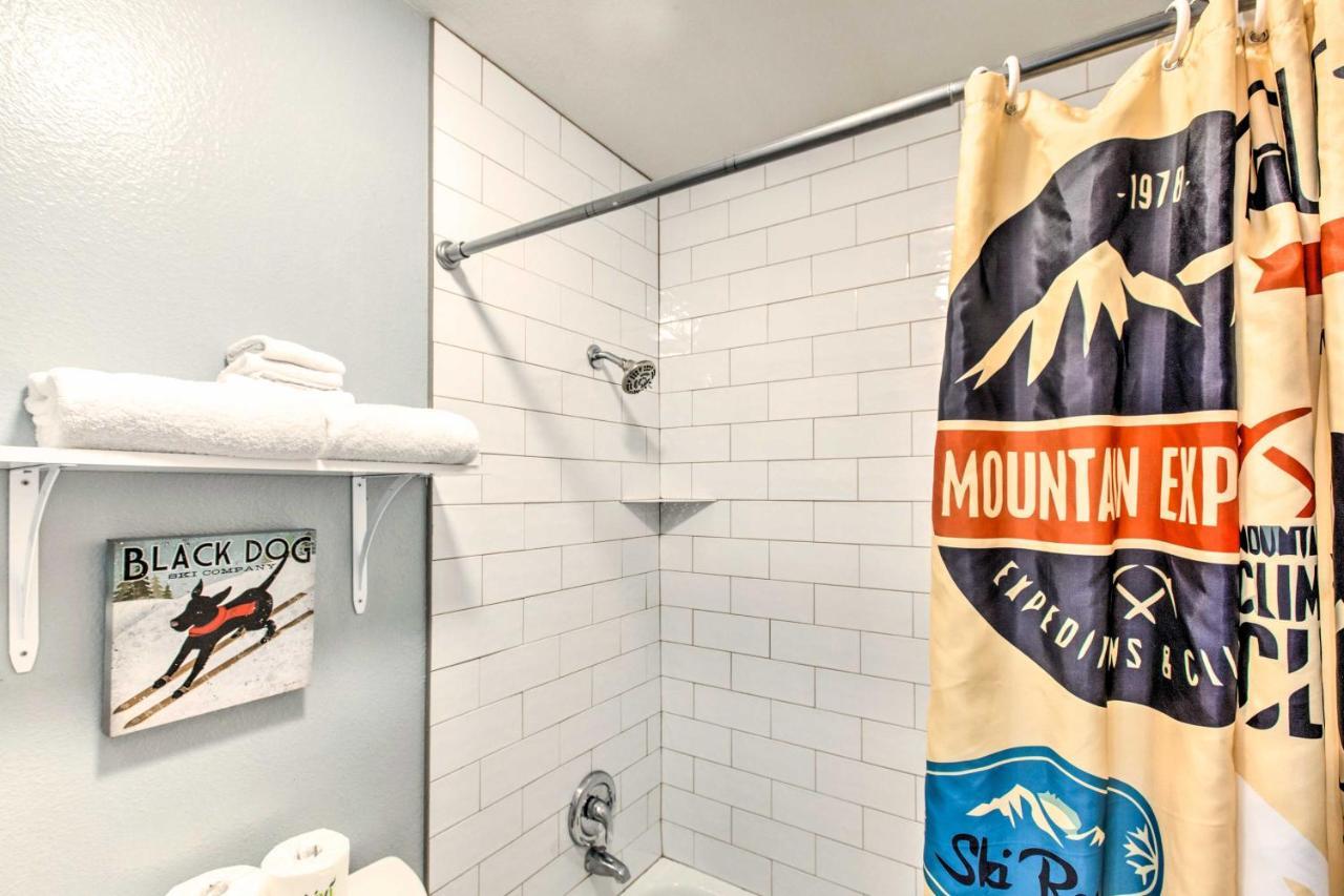Main St Red River Ski Condo With Mountain View! Ngoại thất bức ảnh