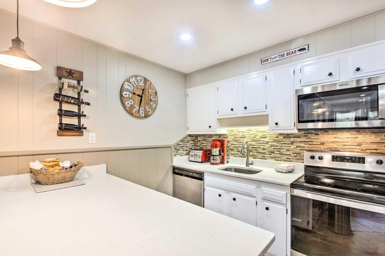 Main St Red River Ski Condo With Mountain View! Ngoại thất bức ảnh