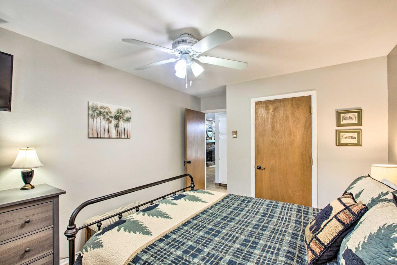 Main St Red River Ski Condo With Mountain View! Ngoại thất bức ảnh