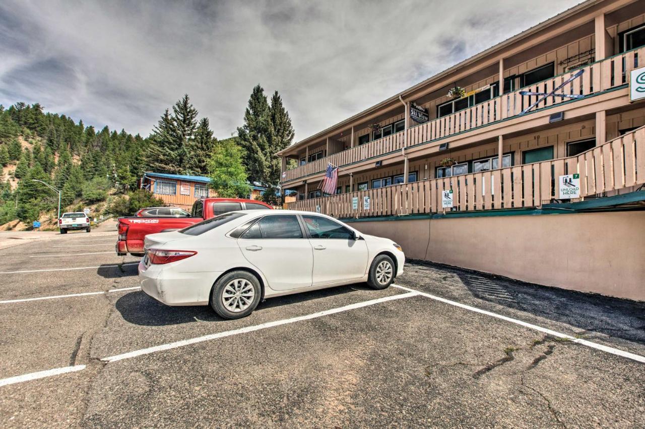 Main St Red River Ski Condo With Mountain View! Ngoại thất bức ảnh